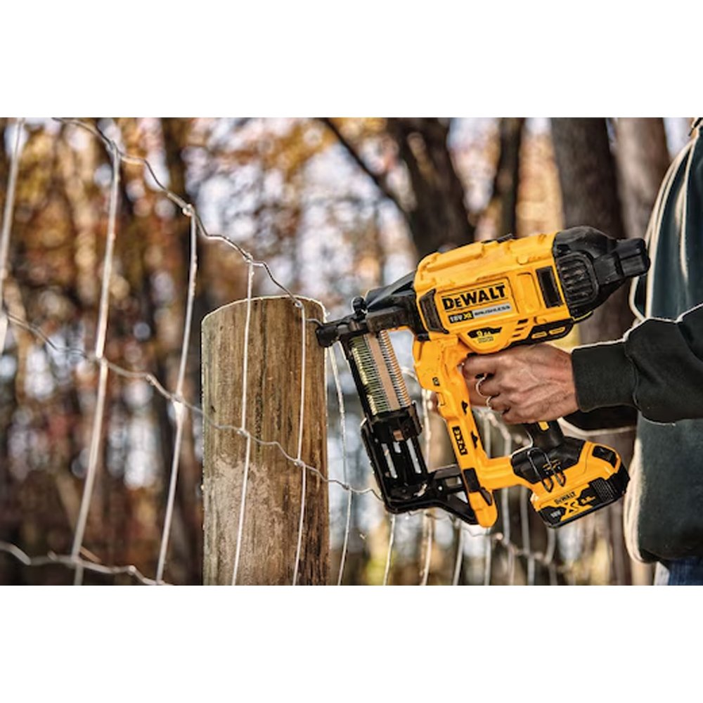 Dewalt DCFS950N-XE 18V XR BL Fencing Stapler Bare